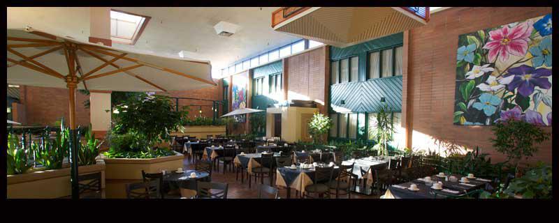 The Glenmore Inn & Convention Centre Calgary Exterior photo